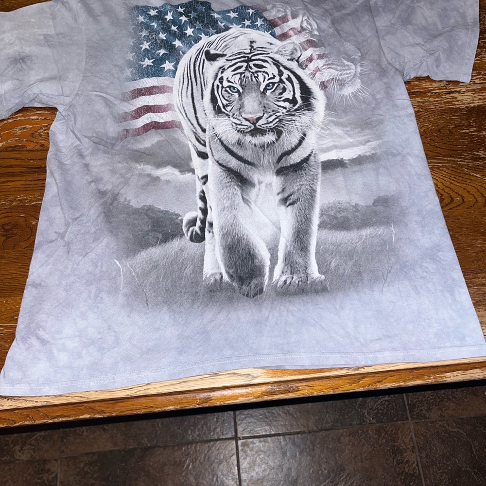 Delta Gray Tiger Graphic Tee